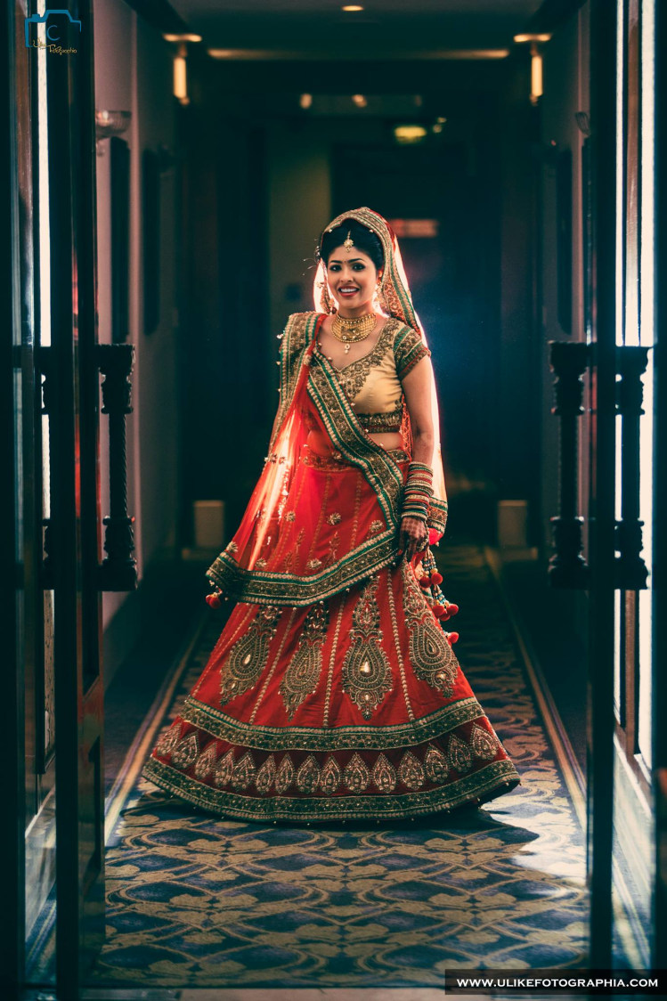 Bride looking magnificent on her big day! by ULike Fotographia Wedding-photography | Weddings Photos & Ideas