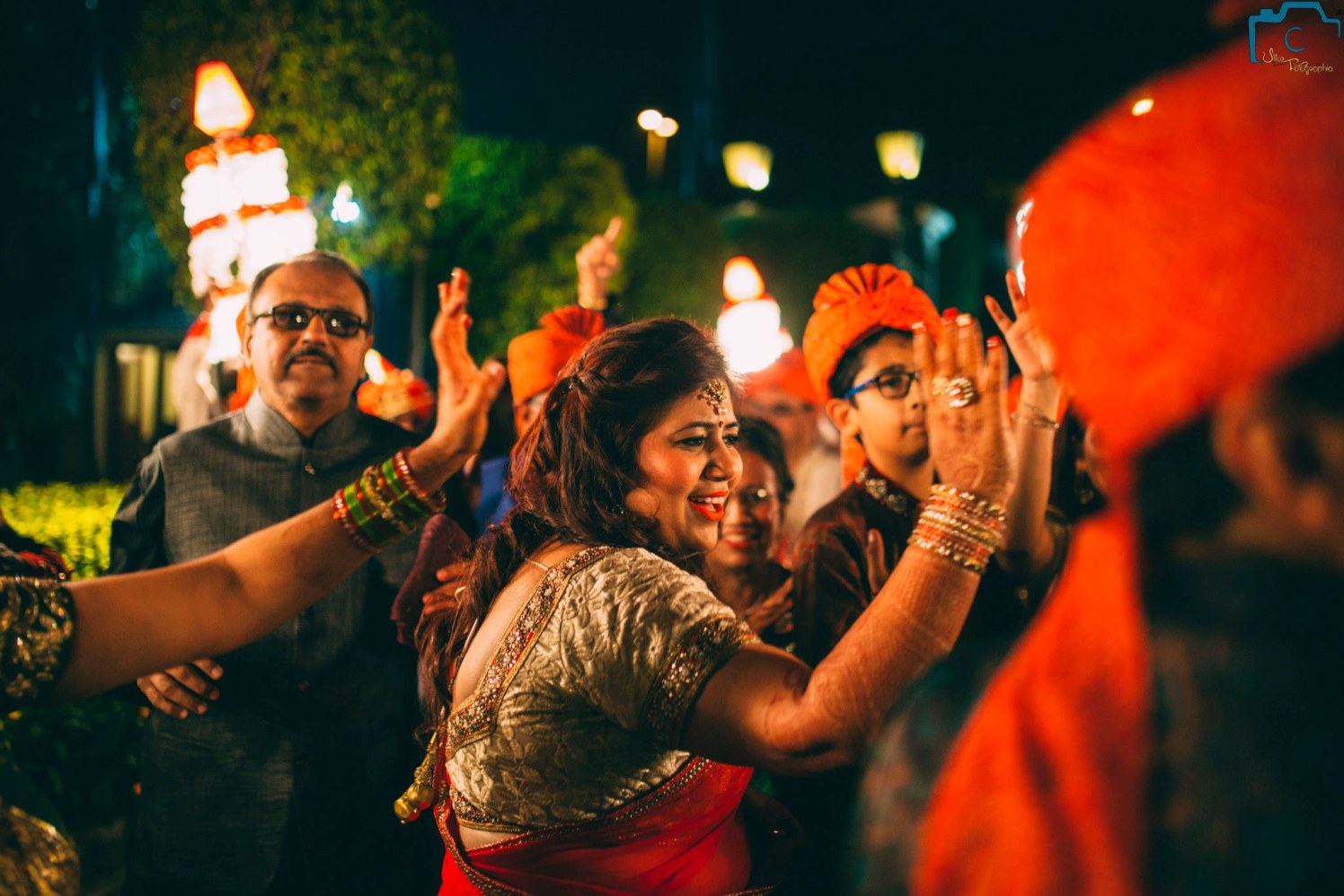Wedding bells makes everyone dance by ULike Fotographia Wedding-photography | Weddings Photos & Ideas