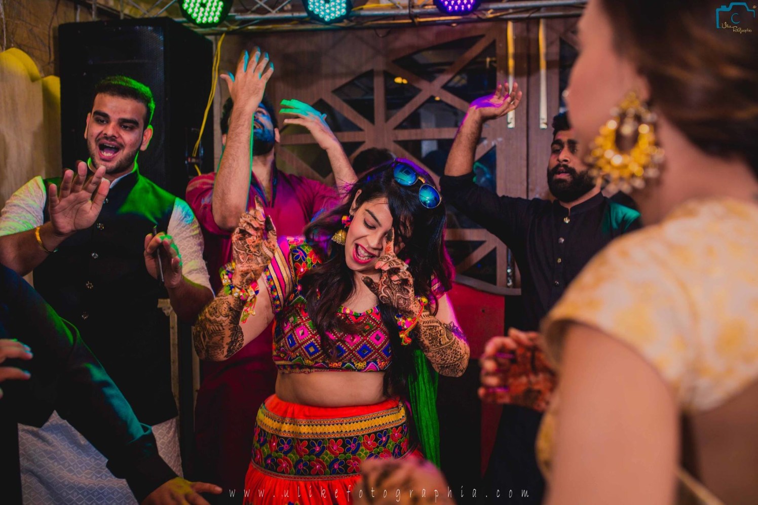 Dancing is customary by ULike Fotographia Wedding-photography | Weddings Photos & Ideas
