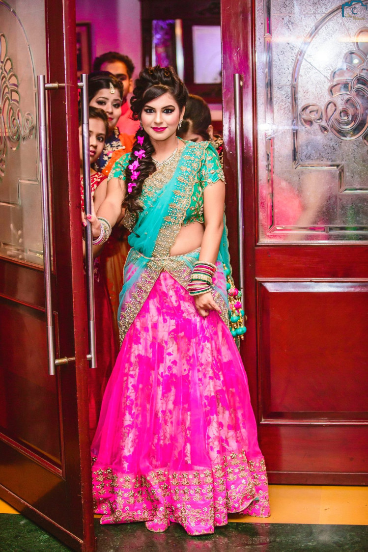 Pink lehenga with the blend of blue by ULike Fotographia Wedding-photography | Weddings Photos & Ideas