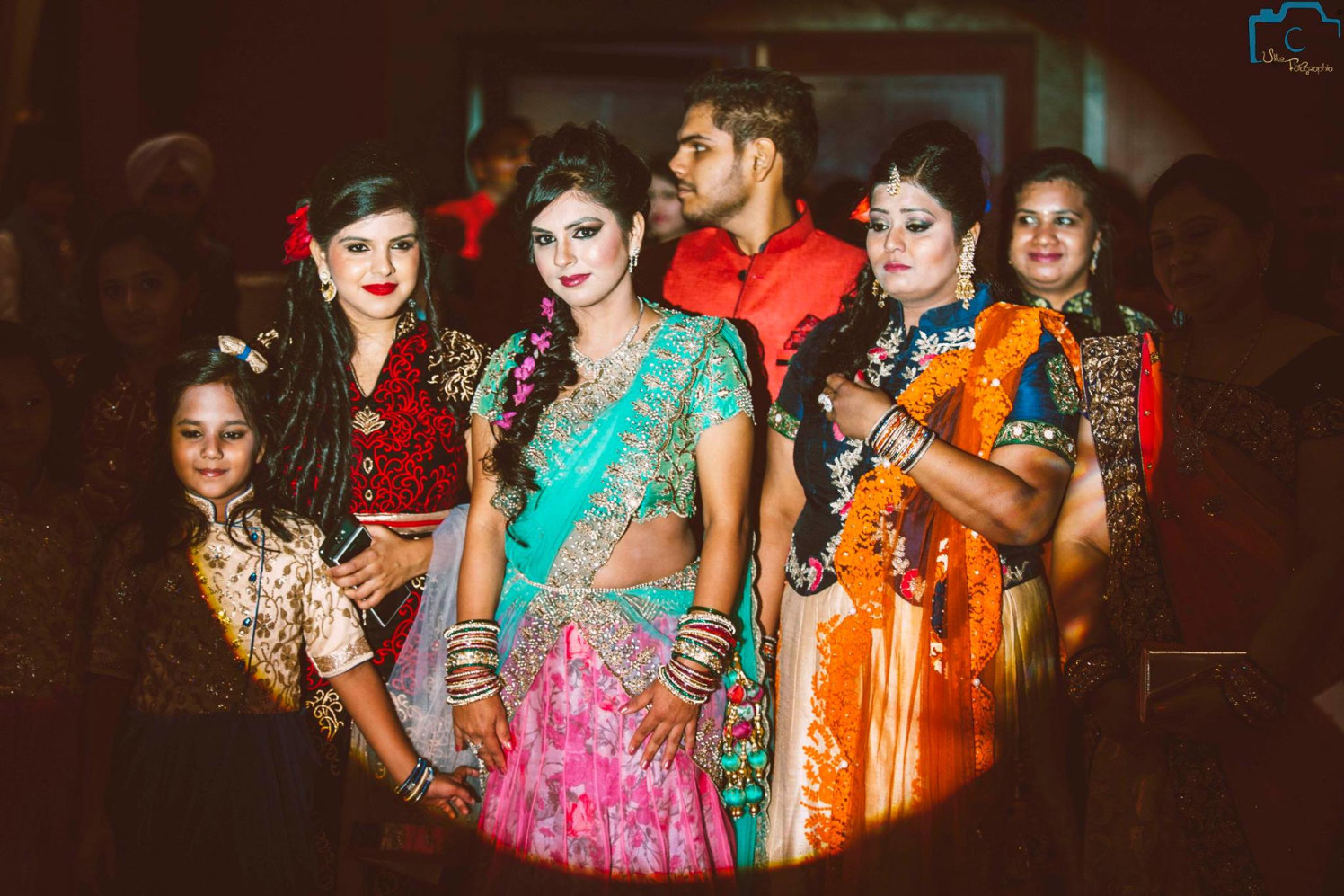 Bride with her maids by ULike Fotographia Wedding-photography | Weddings Photos & Ideas