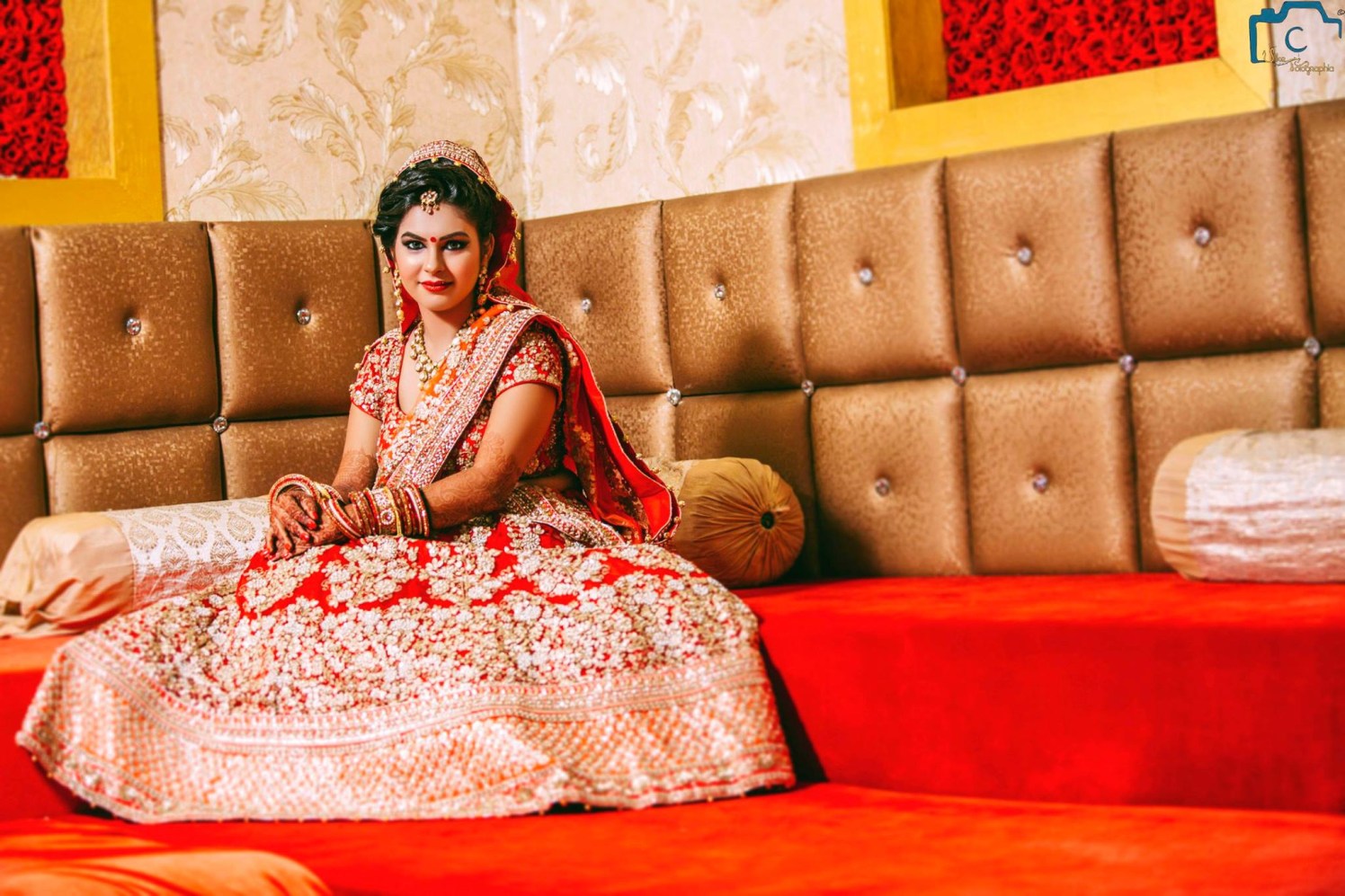 Beautiful wedding attire by ULike Fotographia Wedding-photography | Weddings Photos & Ideas