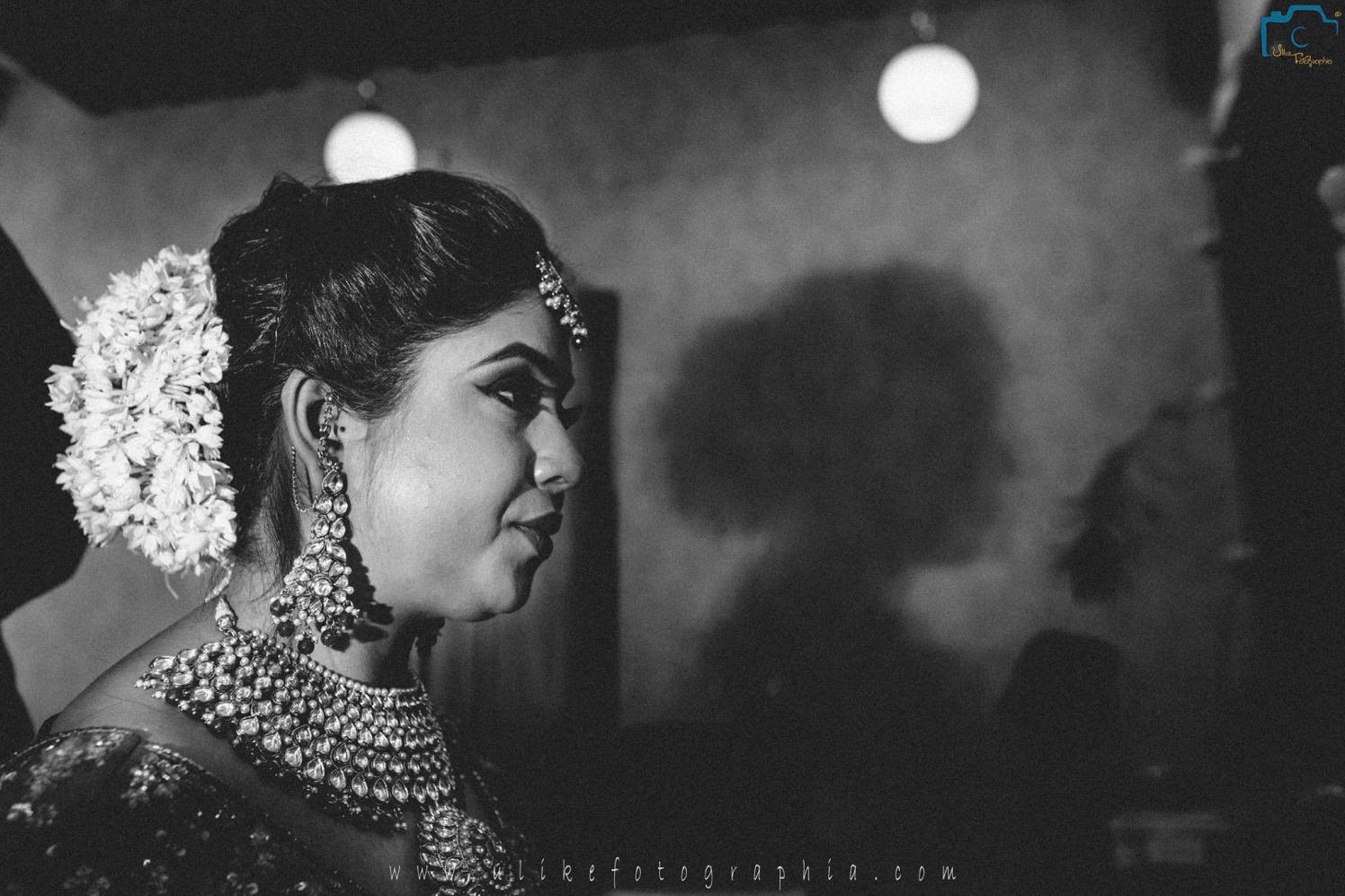 Gajra in her hair! by ULike Fotographia Wedding-photography | Weddings Photos & Ideas