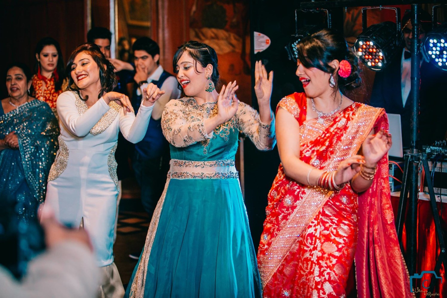 Wedding bells by ULike Fotographia Wedding-photography | Weddings Photos & Ideas