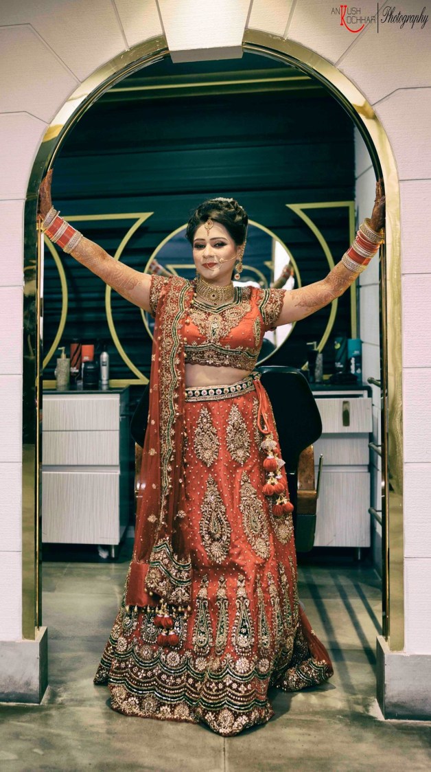 Sassy Indian bride by AKfotography Wedding-photography | Weddings Photos & Ideas