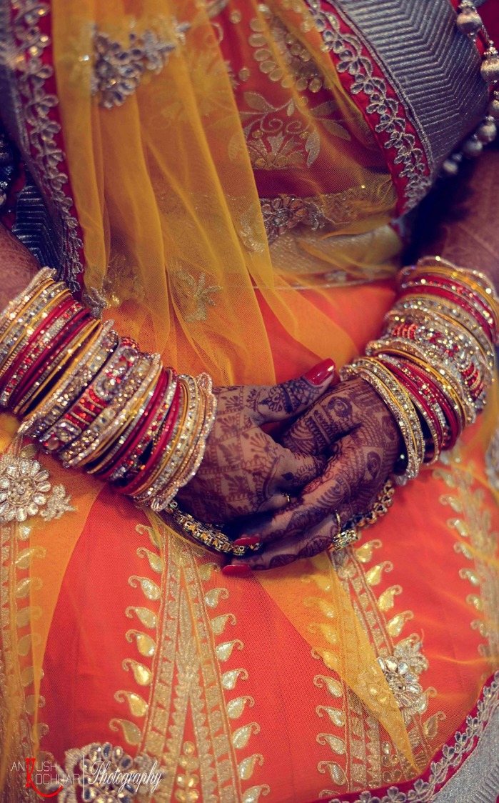 Bride Hand Shot by AKfotography Wedding-photography | Weddings Photos & Ideas