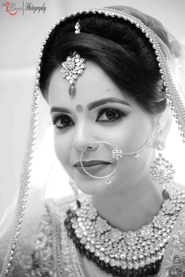 Black and White Bride Portrait by AKfotography Wedding-photography | Weddings Photos & Ideas