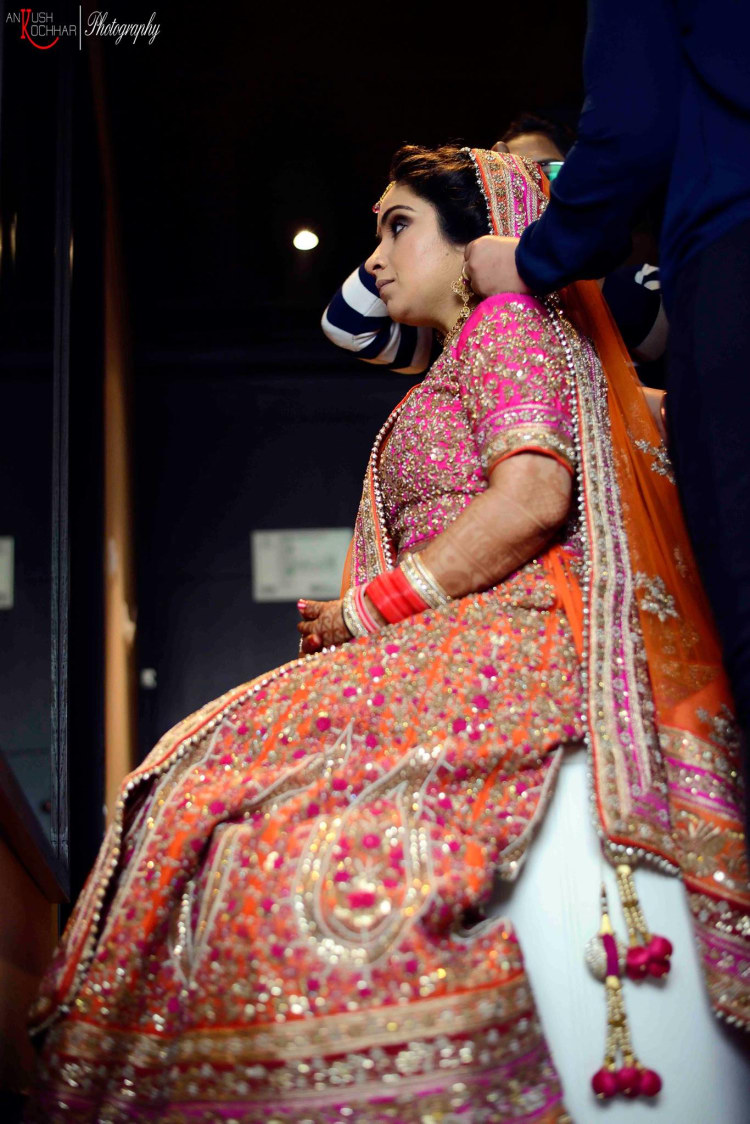 Getting ready to get married by AKfotography Wedding-photography | Weddings Photos & Ideas