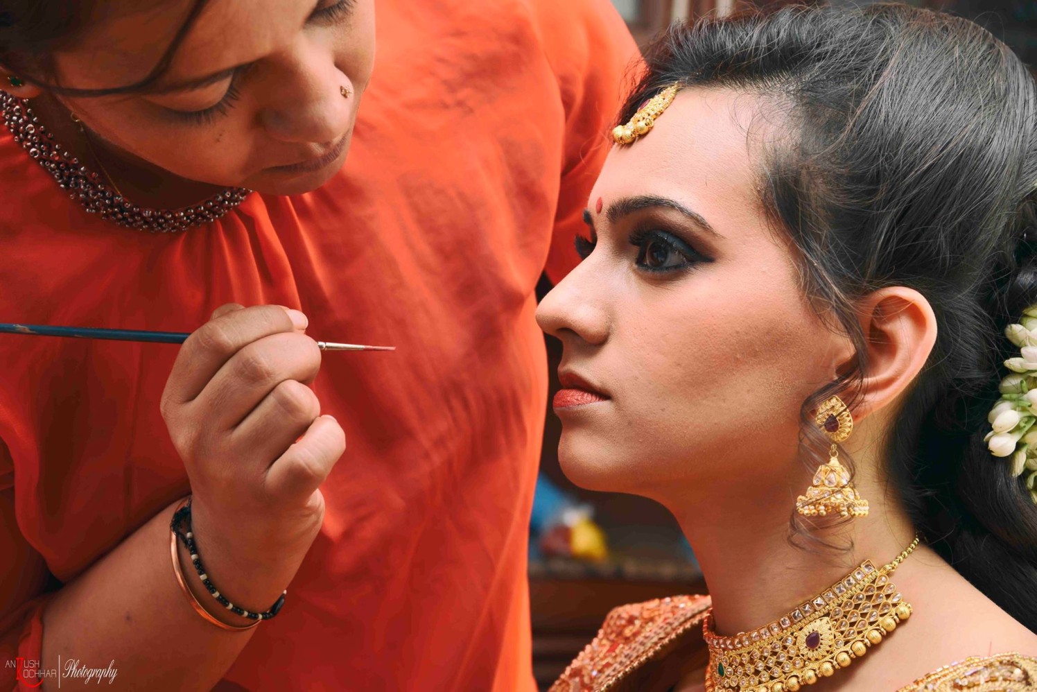 Gearing up for the big day by AKfotography Wedding-photography | Weddings Photos & Ideas