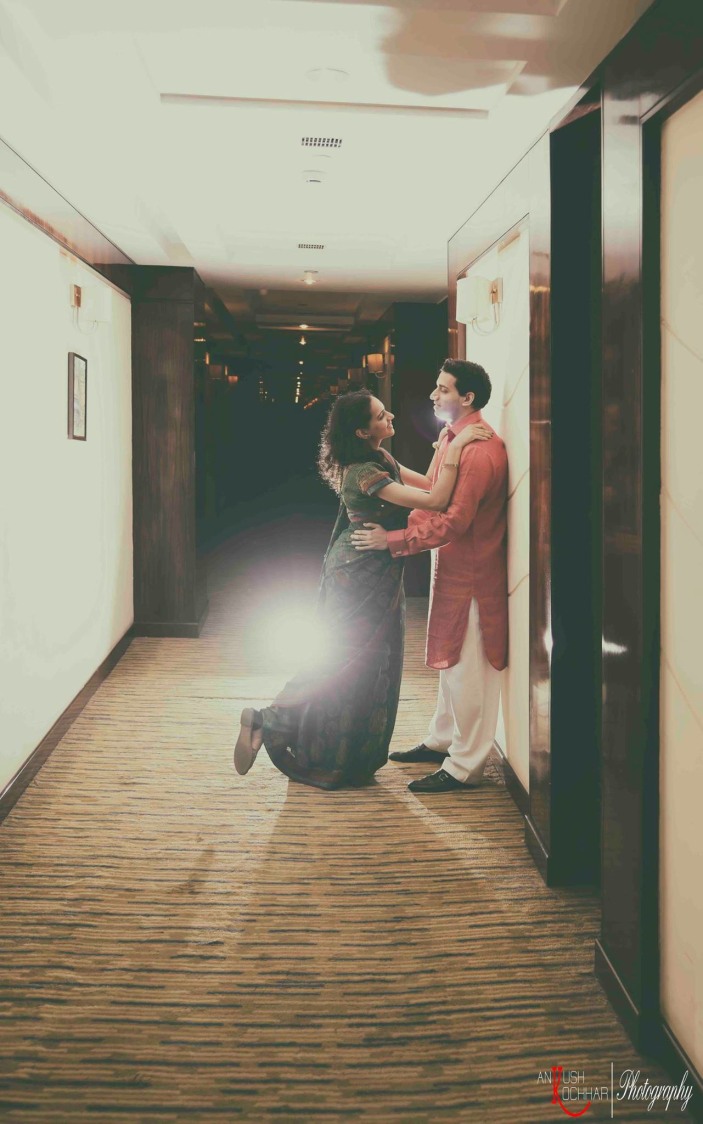 Romantic Bride and Groom Pose by AKfotography Wedding-photography | Weddings Photos & Ideas