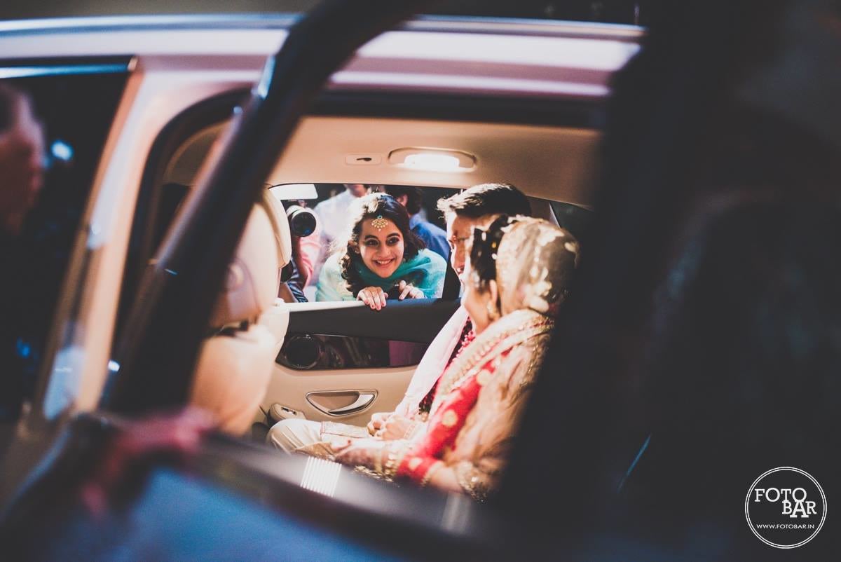 Cute au revoir by Fotobar Wedding-photography | Weddings Photos & Ideas