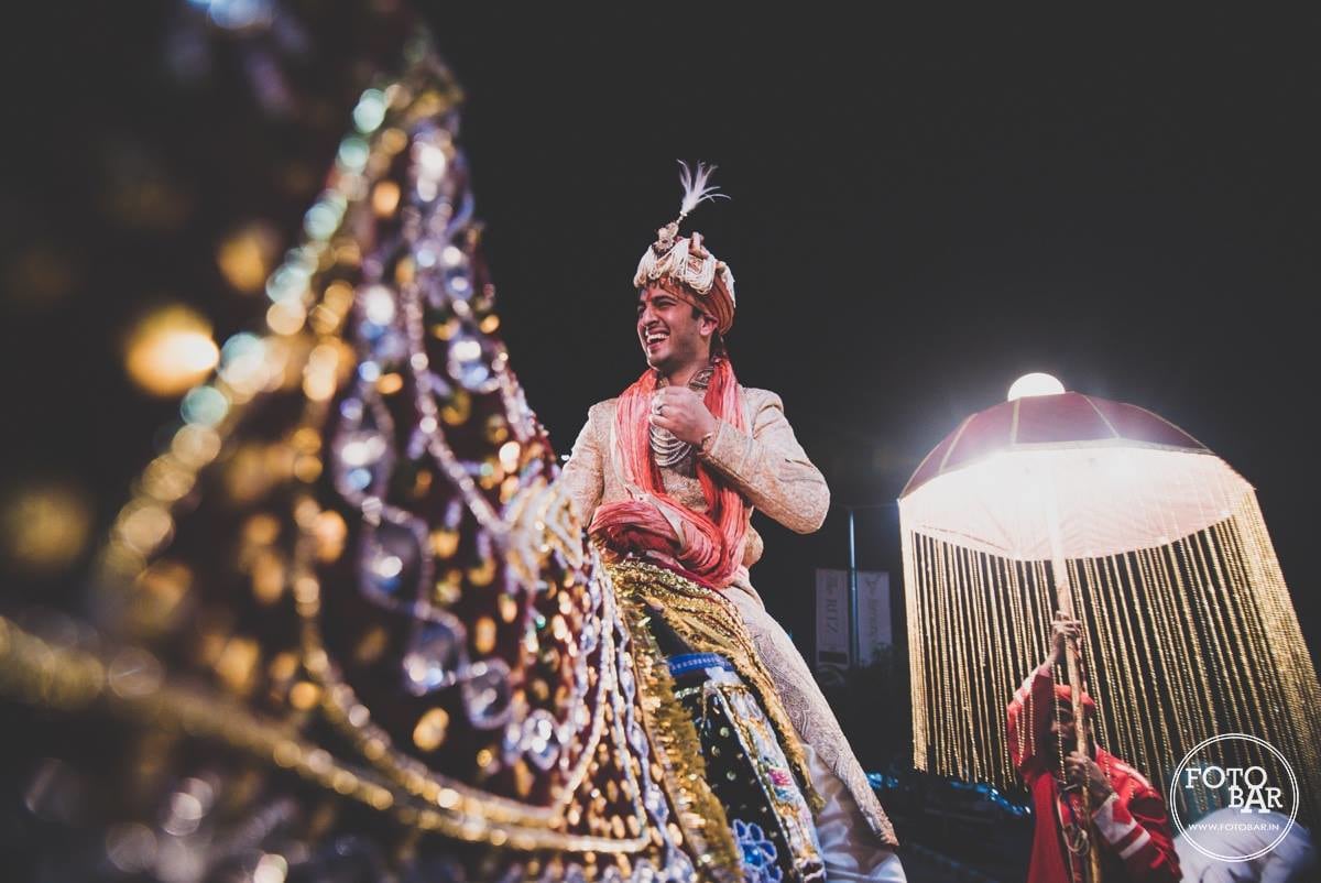 Exuberant groom ingress by Fotobar Wedding-photography | Weddings Photos & Ideas