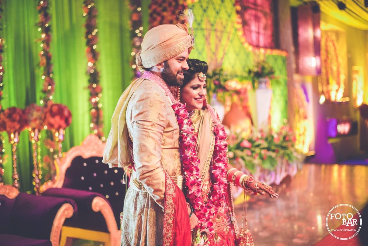 Ravishing and contented couple by Fotobar Wedding-photography | Weddings Photos & Ideas