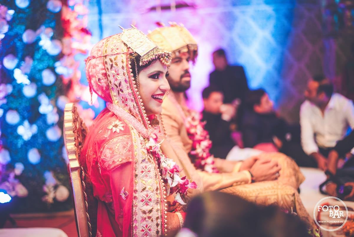 Smiling gorgeous bloom by Fotobar Wedding-photography | Weddings Photos & Ideas