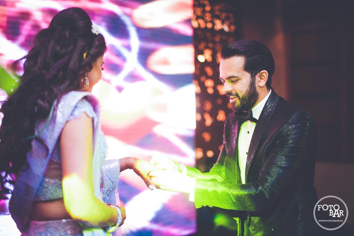 Exchanging tokens of love by Fotobar Wedding-photography | Weddings Photos & Ideas