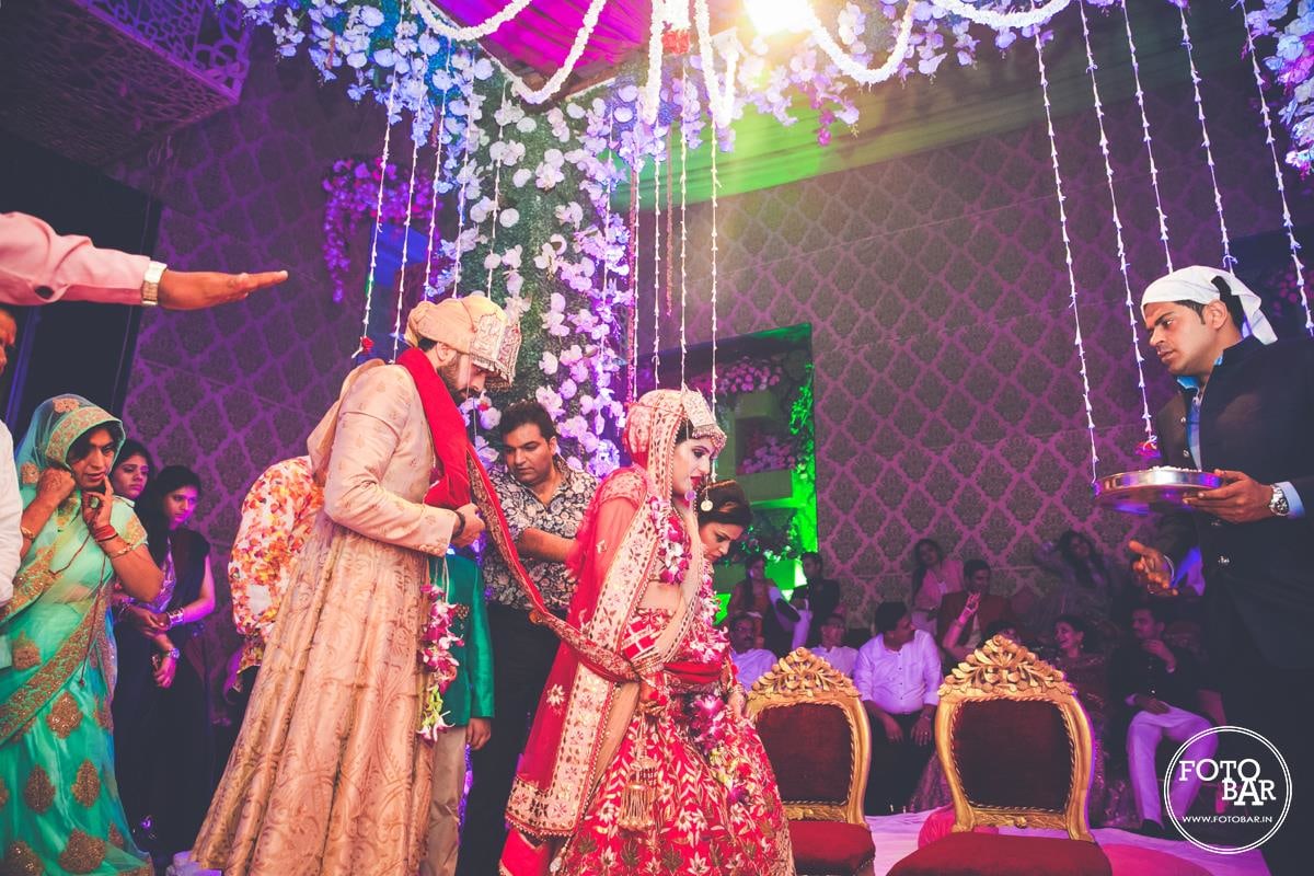 Promising vows by Fotobar Wedding-photography | Weddings Photos & Ideas