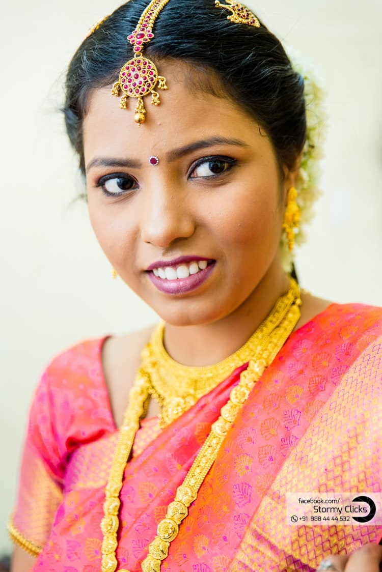 Pink Gemstone Bridal Mang Tikka With Gold Necklace And Earing by Deepak Subramanian Bridal-jewellery-and-accessories | Weddings Photos & Ideas