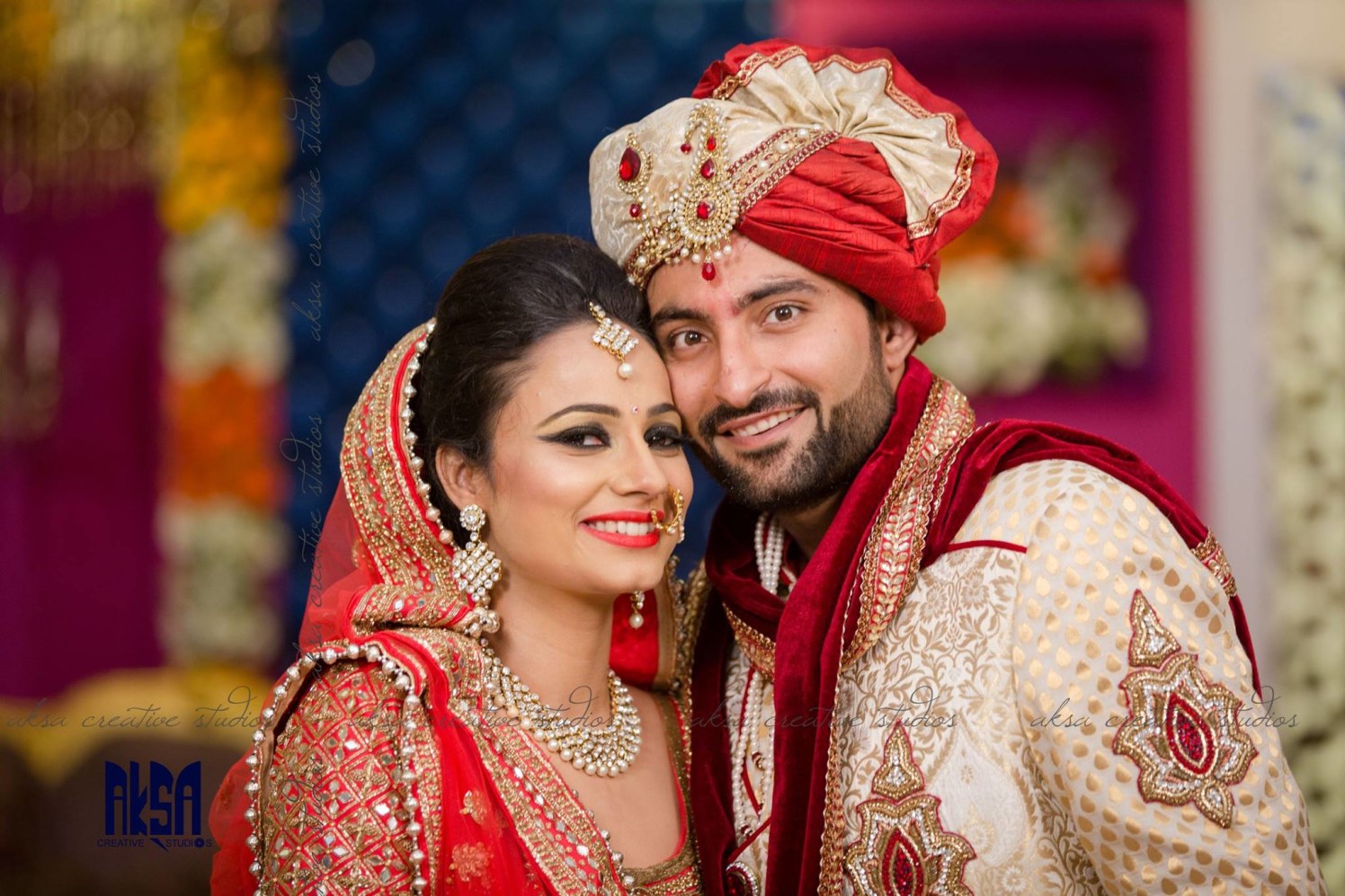Ravishing Bride With Gold Kundan Set With Pearls by Akshat Mongia Wedding-photography Bridal-jewellery-and-accessories Groom-wear-and-accessories | Weddings Photos & Ideas