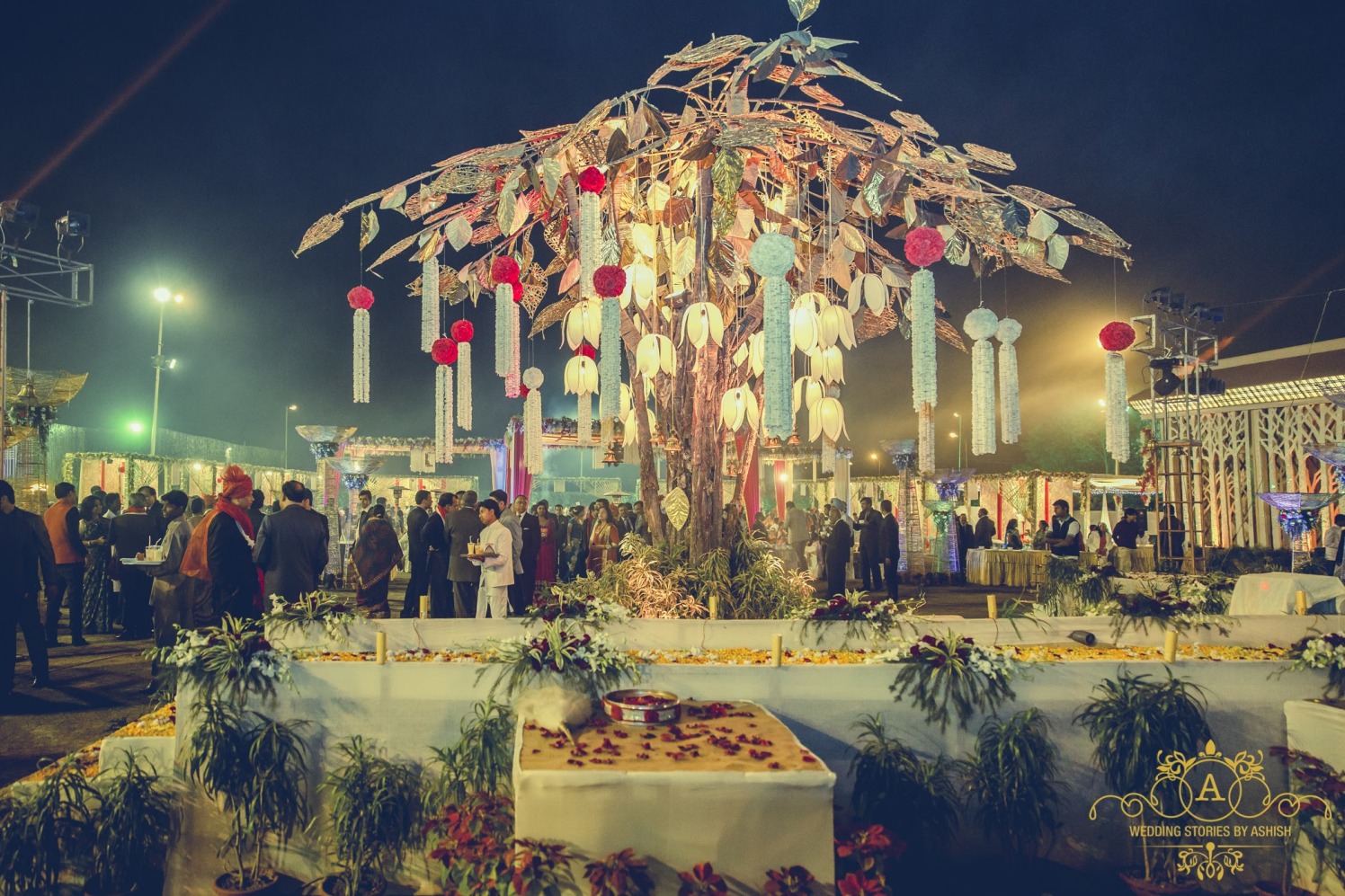 Beautiful Floral Hangings by Ashish Vengurlekar Wedding-photography | Weddings Photos & Ideas