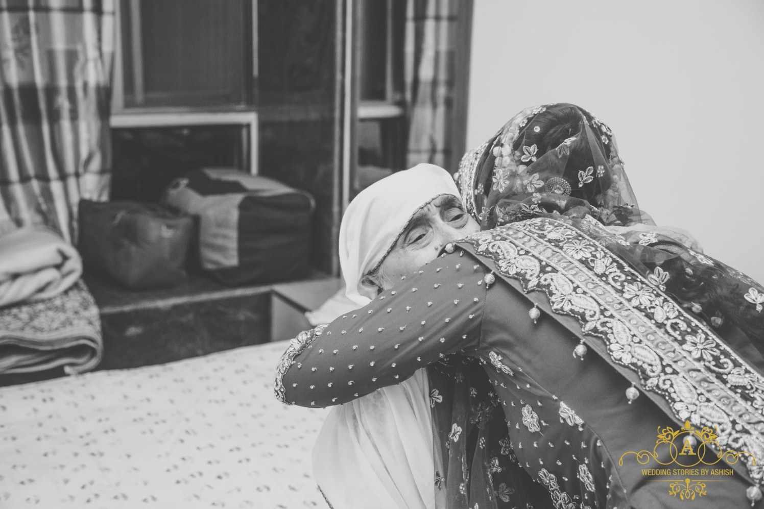 Sweet Moment With Grandfather by Ashish Vengurlekar Wedding-photography | Weddings Photos & Ideas