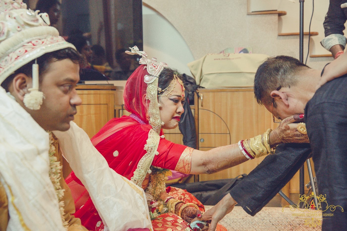 Holding a sentimental value by Creative Guilds Photography Wedding-photography | Weddings Photos & Ideas