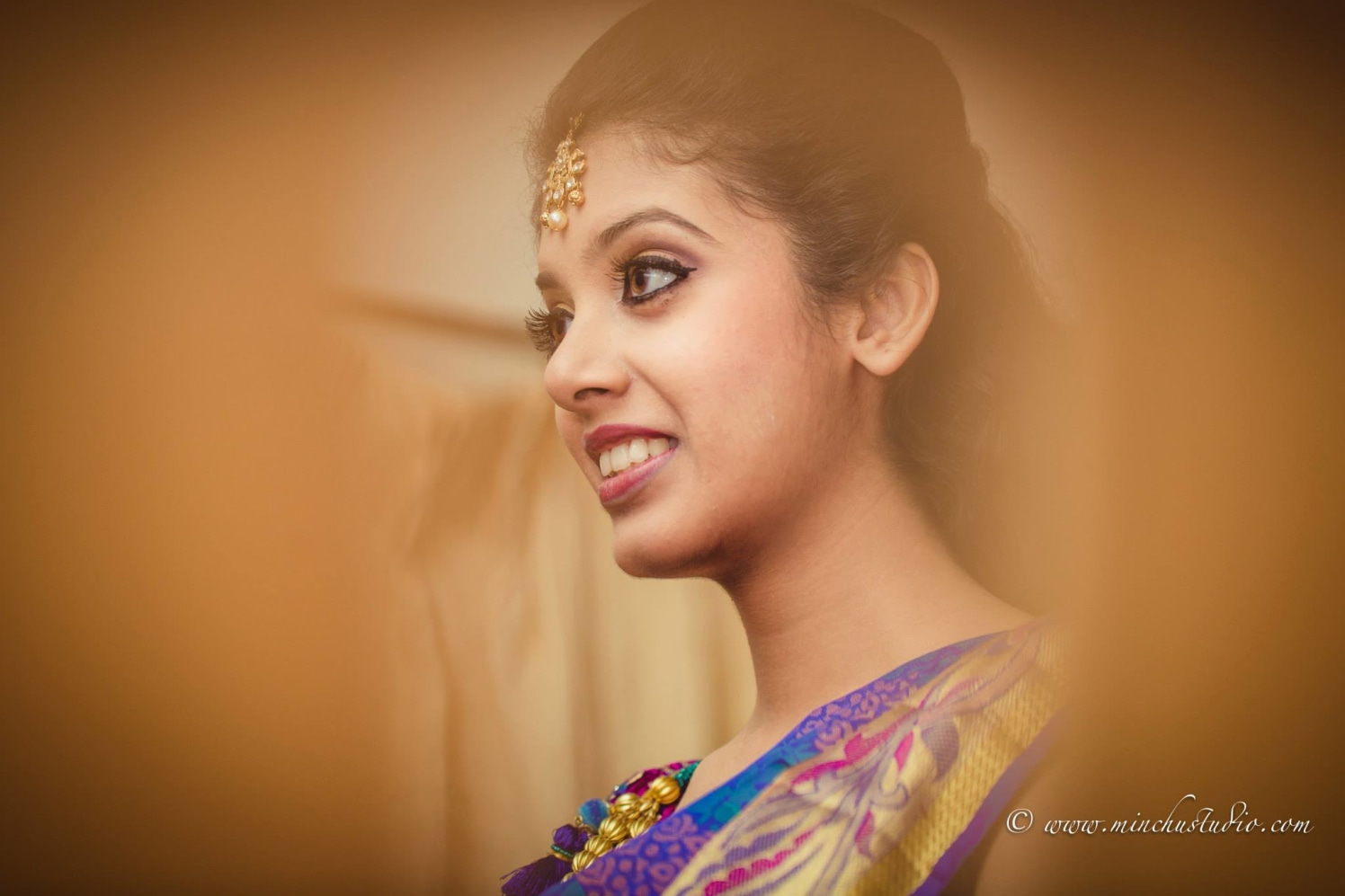 Gold's Maang Tikka by Minchu Studio Wedding-photography | Weddings Photos & Ideas