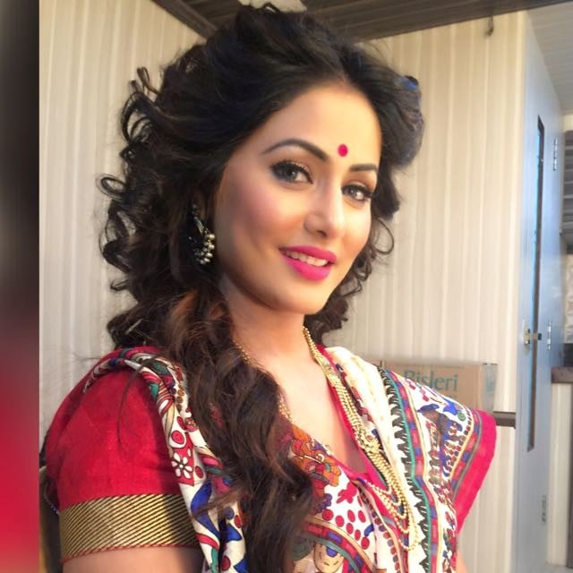 Bengali bride by Saba Sayed Bridal-makeup | Weddings Photos & Ideas