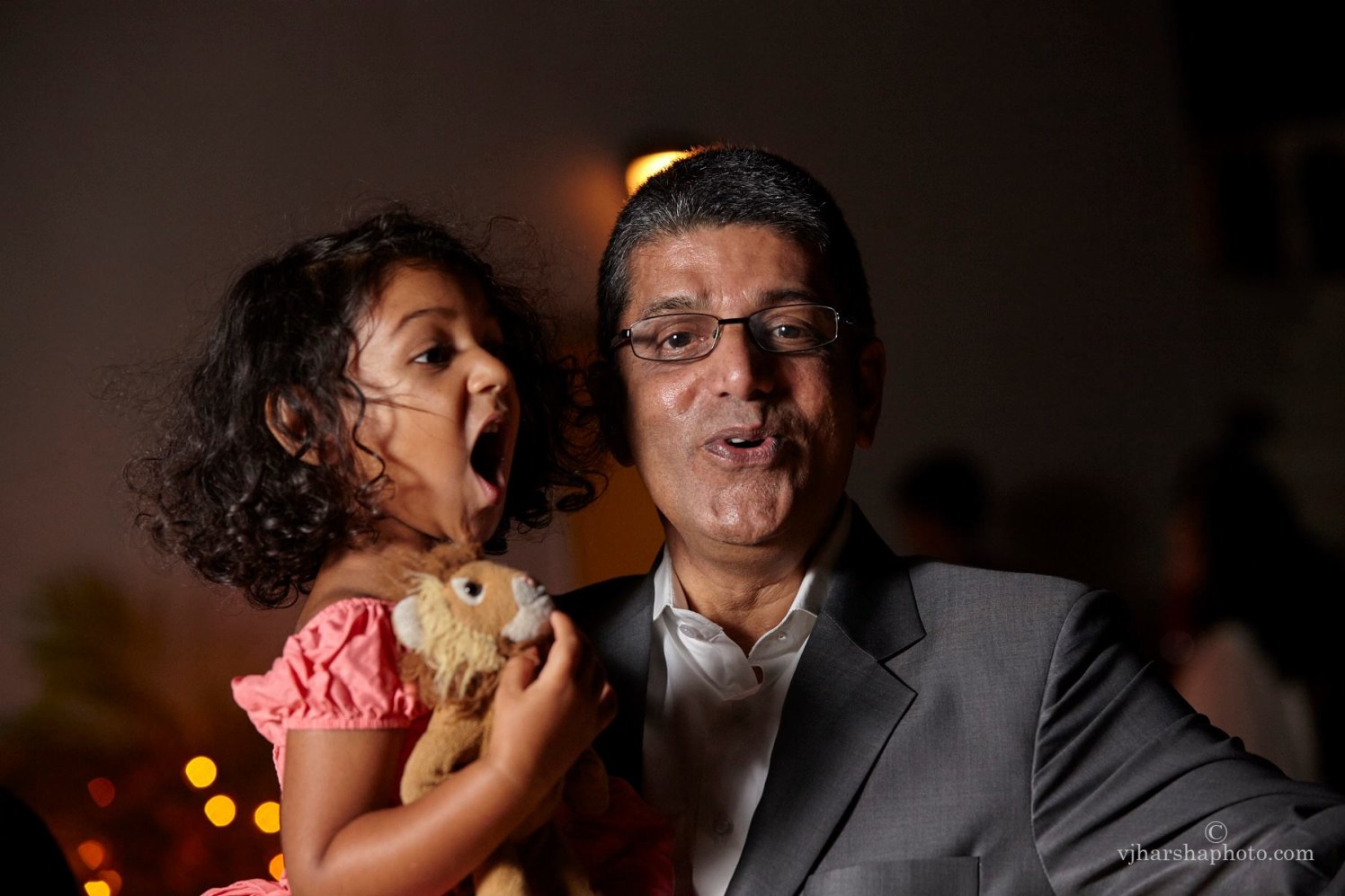 Candid Picture of the Family by Vjharsha Photography Wedding-photography | Weddings Photos & Ideas