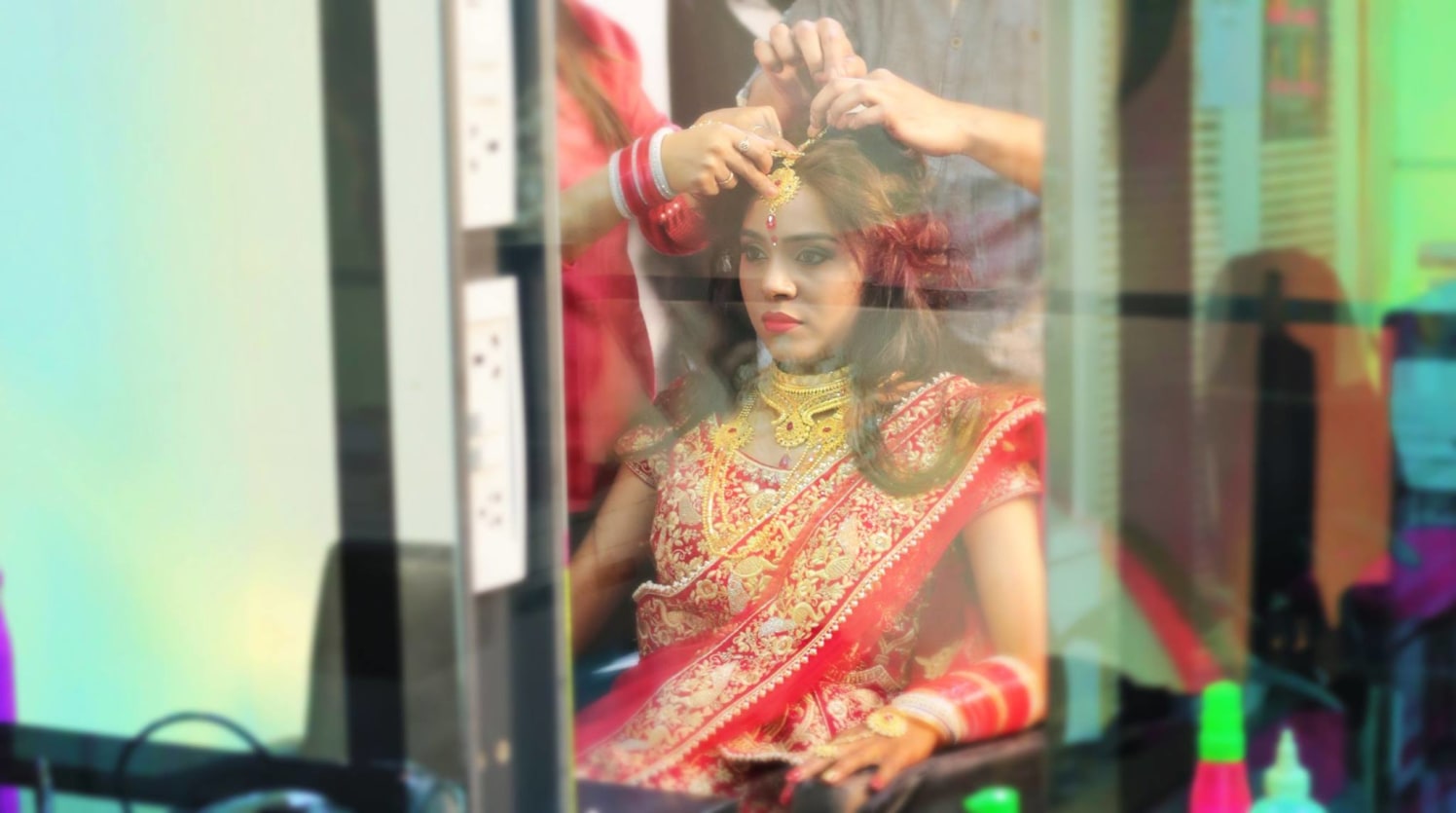 Beautiful Glimpse Of The Bride by Mukesh bijalwan Wedding-photography Bridal-jewellery-and-accessories Bridal-makeup | Weddings Photos & Ideas