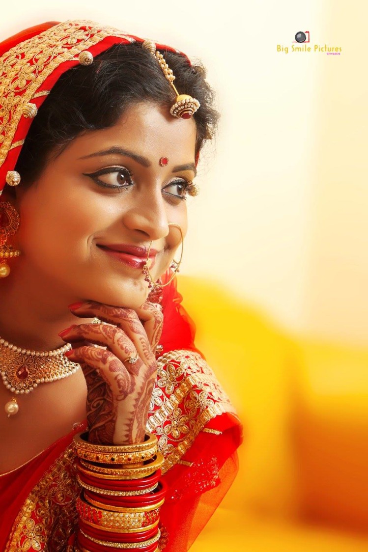 Bride Wearing Beautiful Jewellery by Mukesh bijalwan Wedding-photography Bridal-jewellery-and-accessories | Weddings Photos & Ideas