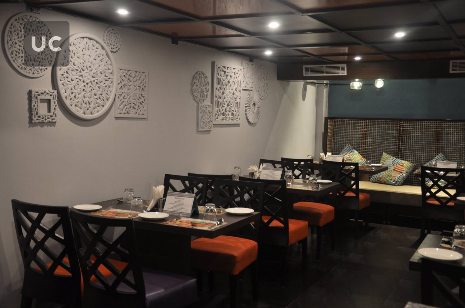 Modern contemporary restaurant by Designwise Interiors Contemporary | Interior Design Photos & Ideas