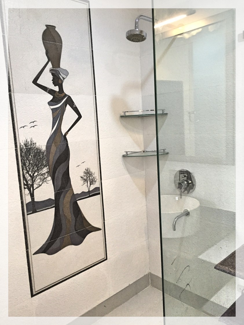 Portrait Fantasy by Designwise Interiors Bathroom Contemporary | Interior Design Photos & Ideas