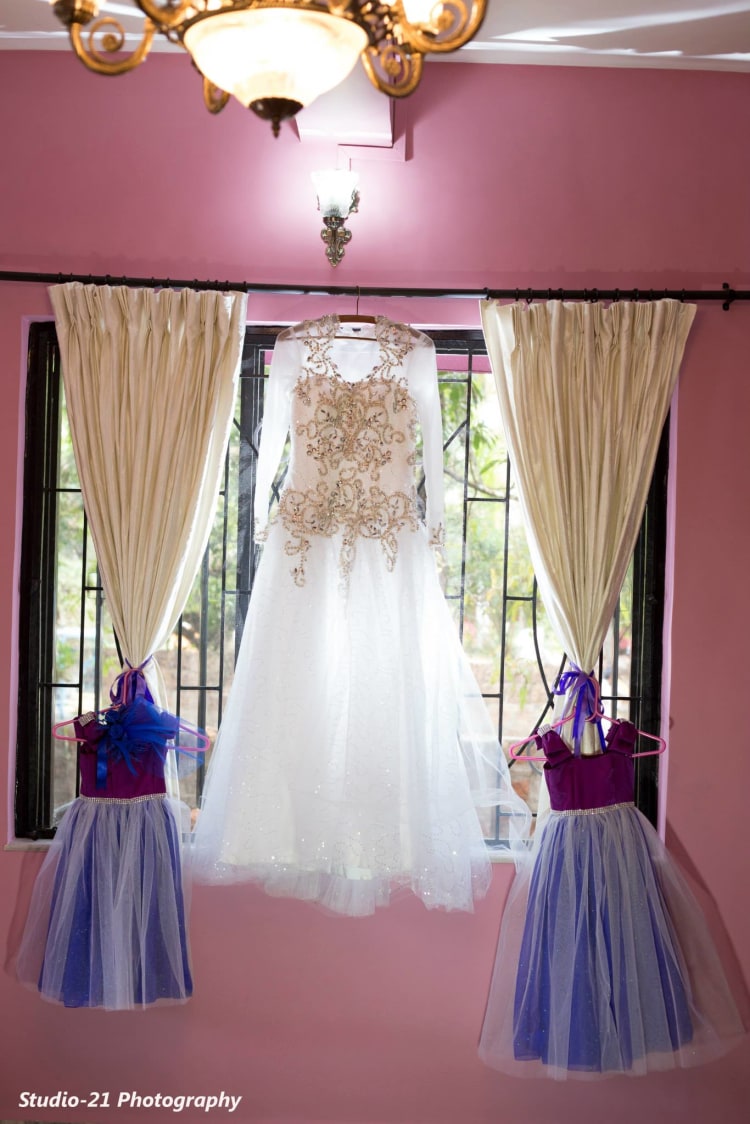 Shiny ensemble by Terence Pimenta Photography Wedding-photography | Weddings Photos & Ideas