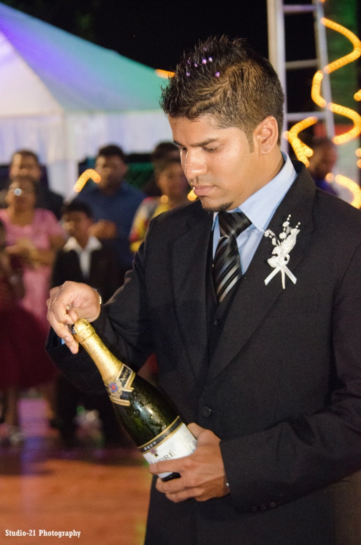 The momentos of cheer! by Terence Pimenta Photography Wedding-photography | Weddings Photos & Ideas