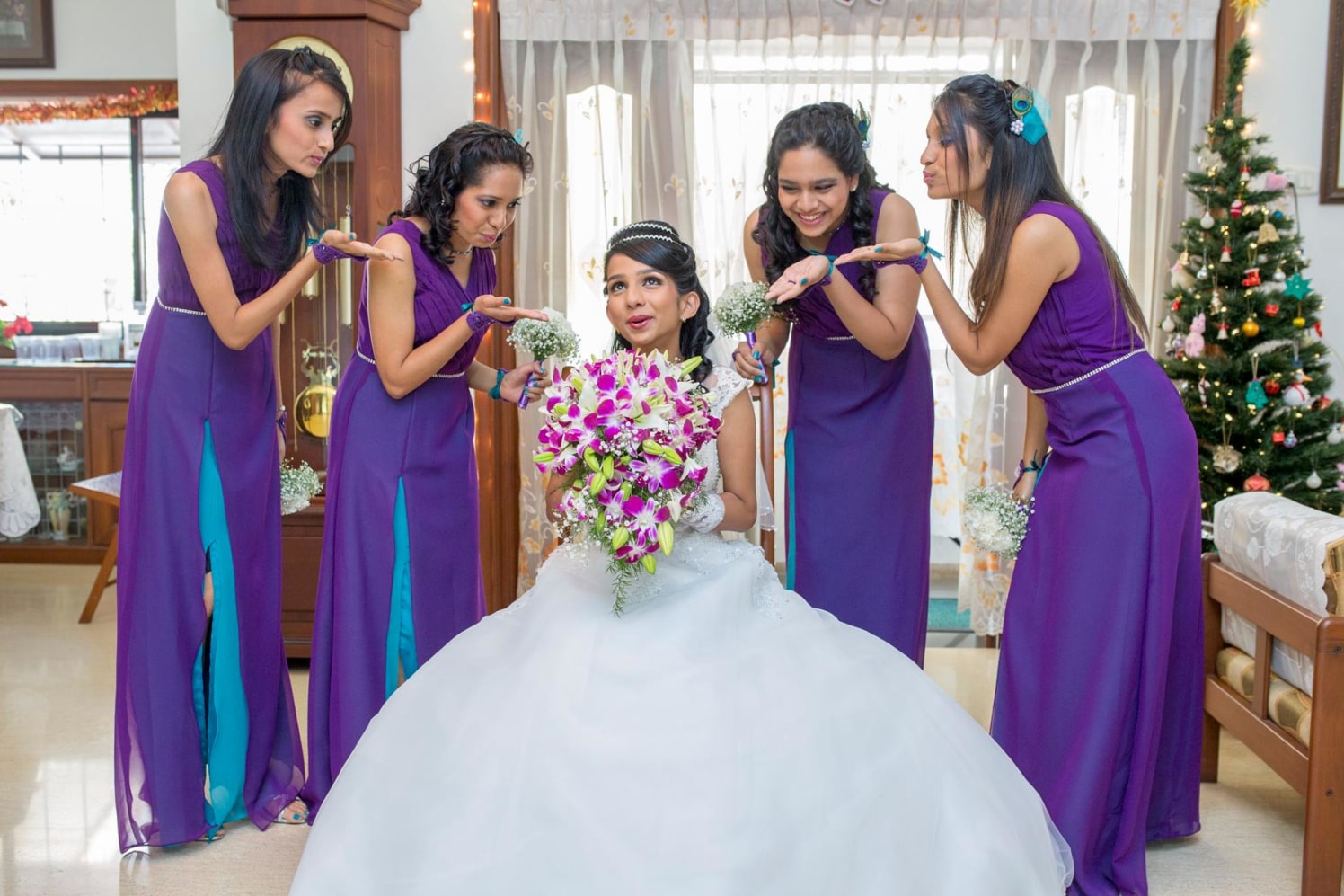 Flaunting on her big day! by Terence Pimenta Photography Wedding-photography | Weddings Photos & Ideas