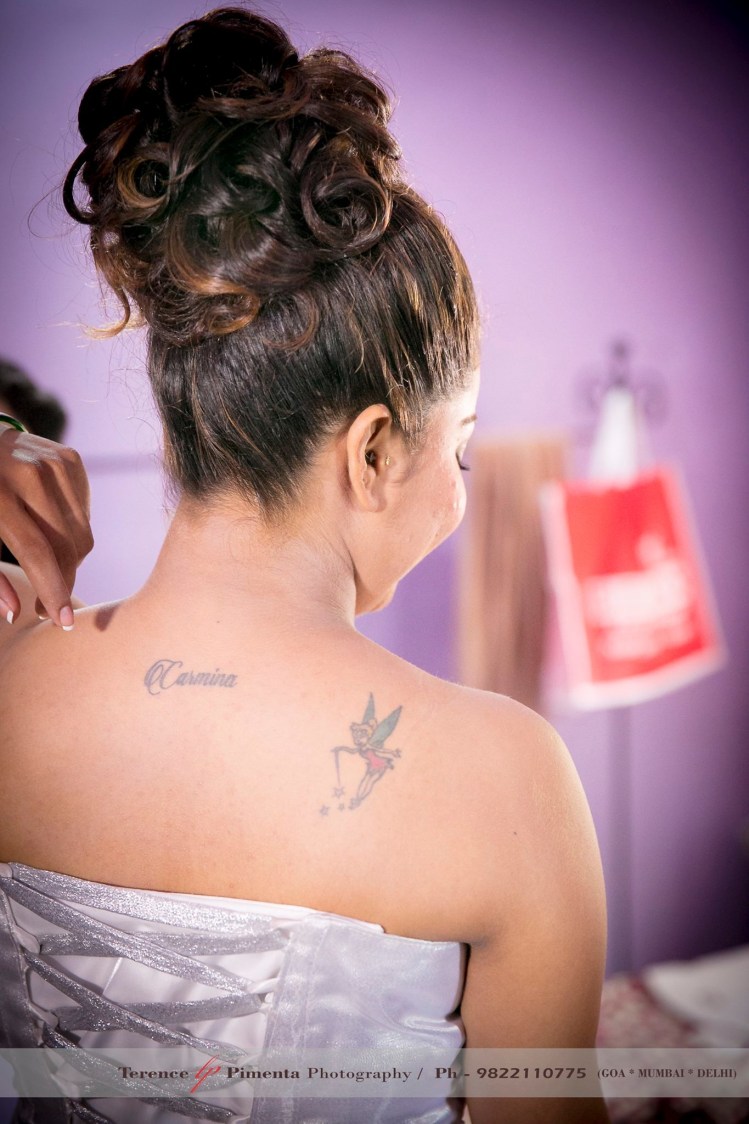 Messy Updo High Bun by Terence Savio Pimenta Wedding-photography Wedding-hairstyles | Weddings Photos & Ideas