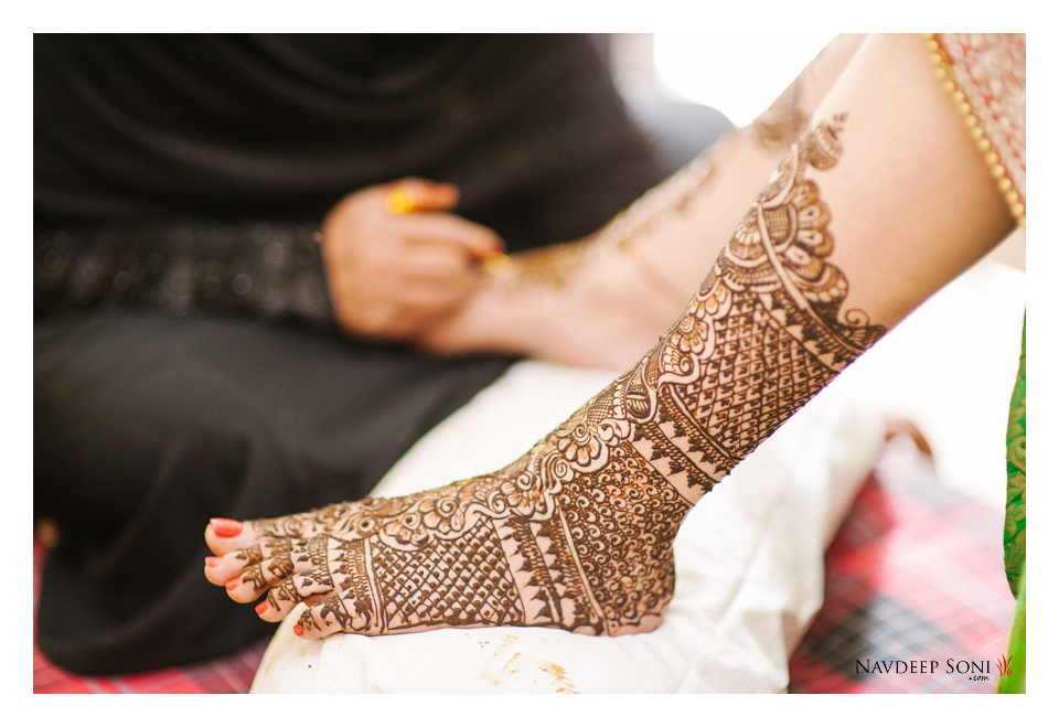 Floral Henna Design For Feet by Navdeep Soni Wedding-photography Bridal-mehendi | Weddings Photos & Ideas