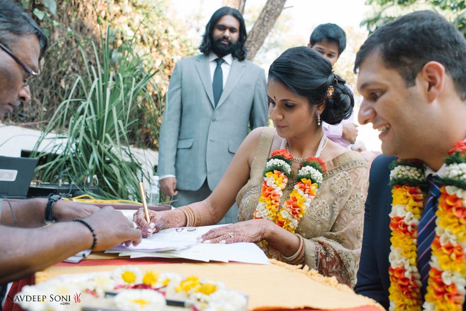 Signing wedding papers by Navdeep Soni Photography Wedding-photography | Weddings Photos & Ideas