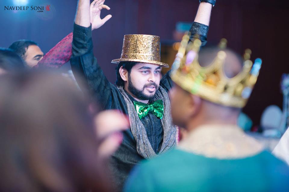 Guests at indian weddings by Navdeep Soni Photography Wedding-photography | Weddings Photos & Ideas