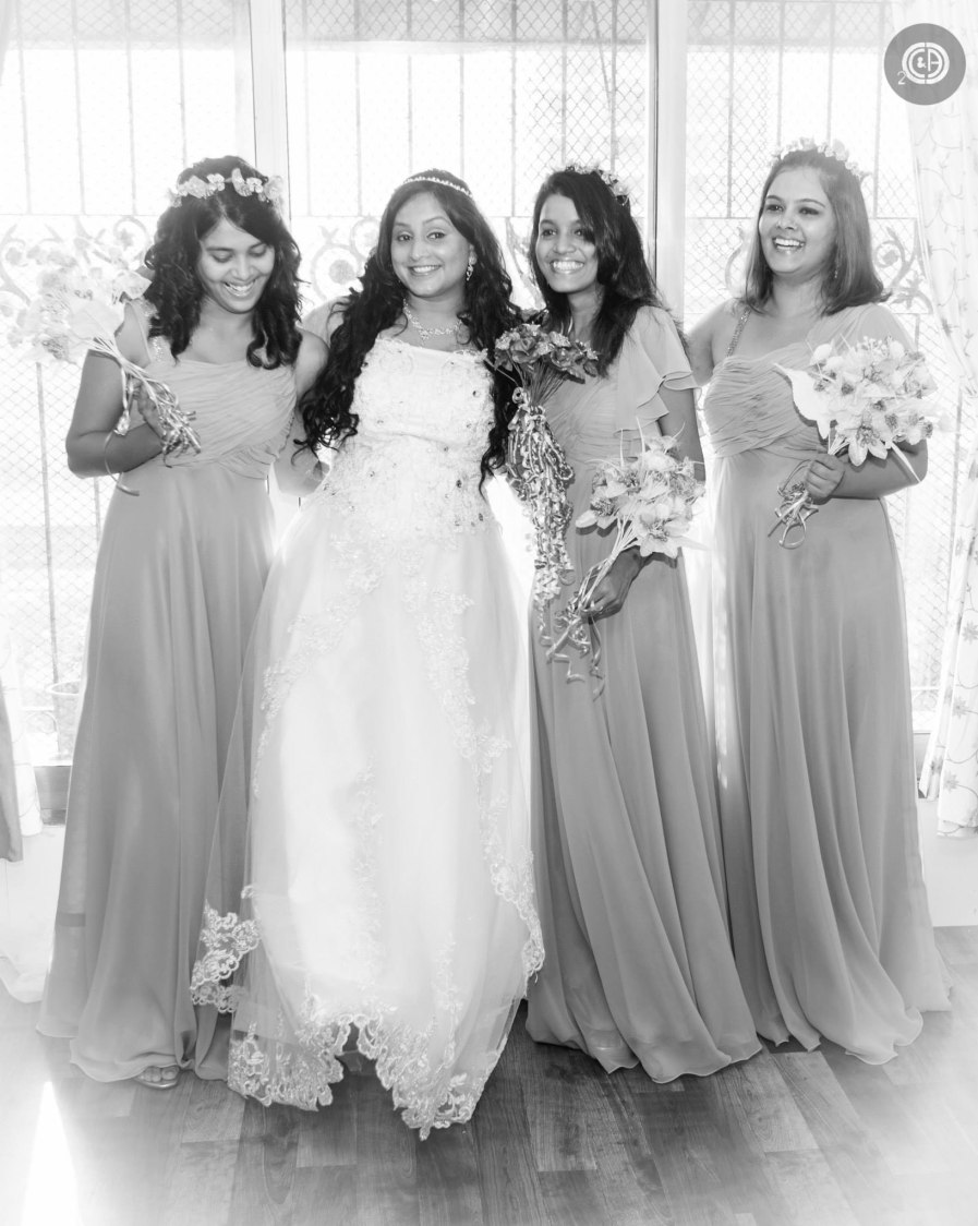 Bride and her bridesmaids by Fahim Sayed Wedding-photography | Weddings Photos & Ideas