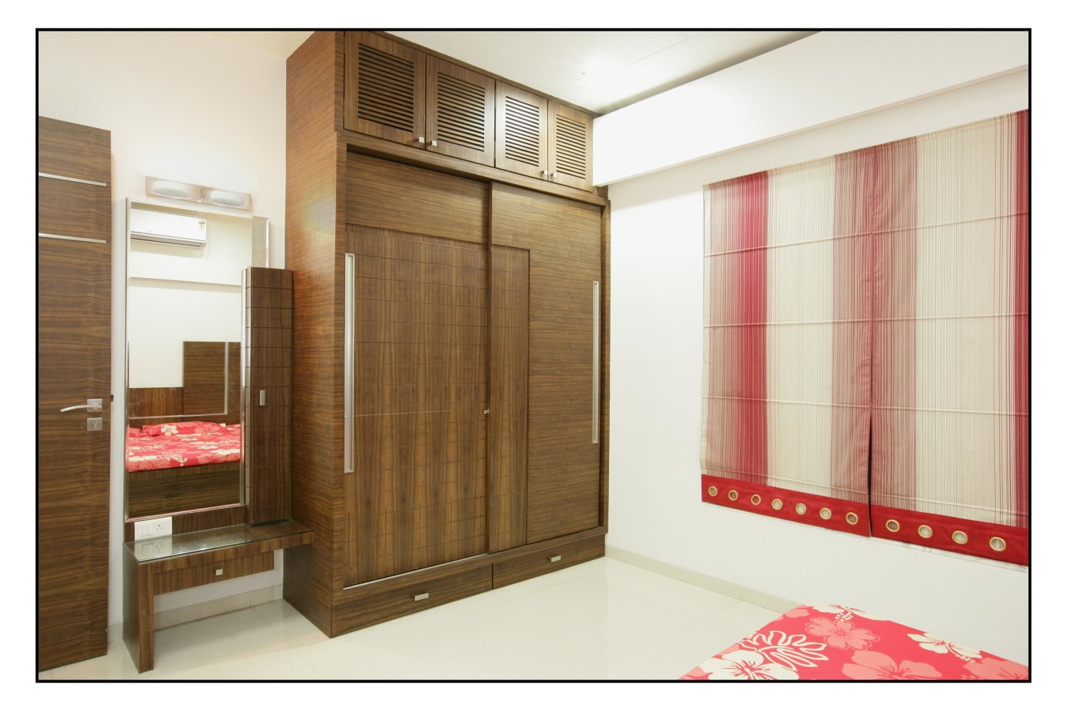 The Wooden Sleekness by RS Design Modern | Interior Design Photos & Ideas