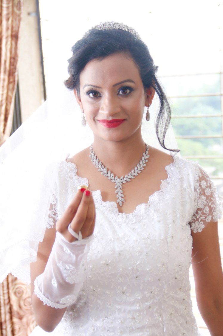 Peerless glance by Deepika Dhambeer Bridal-makeup | Weddings Photos & Ideas