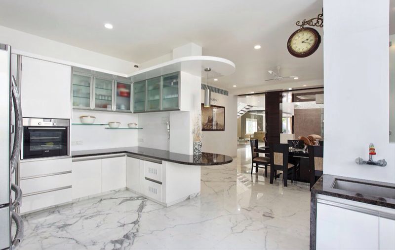 White Modular kitchen by R. Gautam Jain Modular-kitchen Minimalistic | Interior Design Photos & Ideas