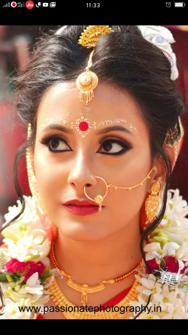 Bengali charm by Sharmistha Ghosh Roy Bridal-makeup | Weddings Photos & Ideas