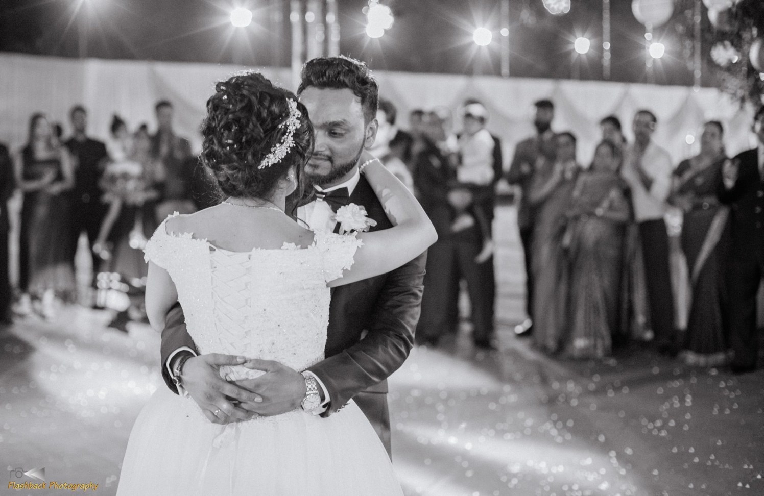 Beloved's hold by Flashback photography Wedding-photography | Weddings Photos & Ideas