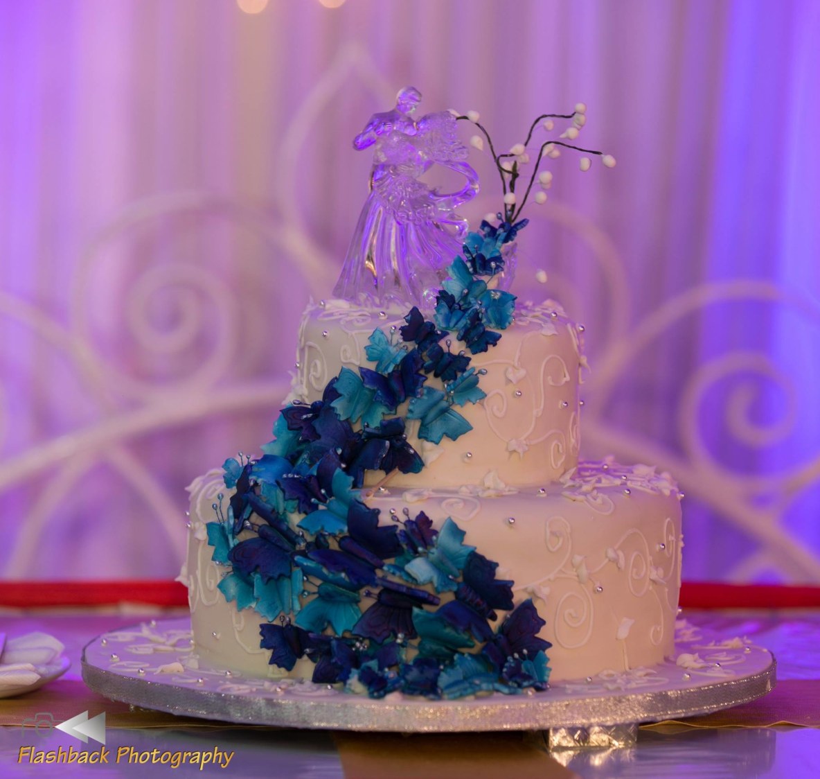 Well crafted cake by Flashback photography Wedding-photography | Weddings Photos & Ideas
