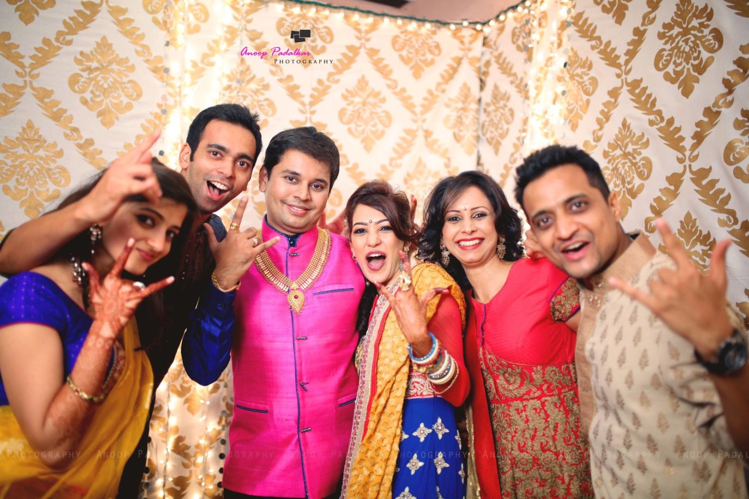 Nailing the family shot by Wedding Krafter Wedding-photography | Weddings Photos & Ideas