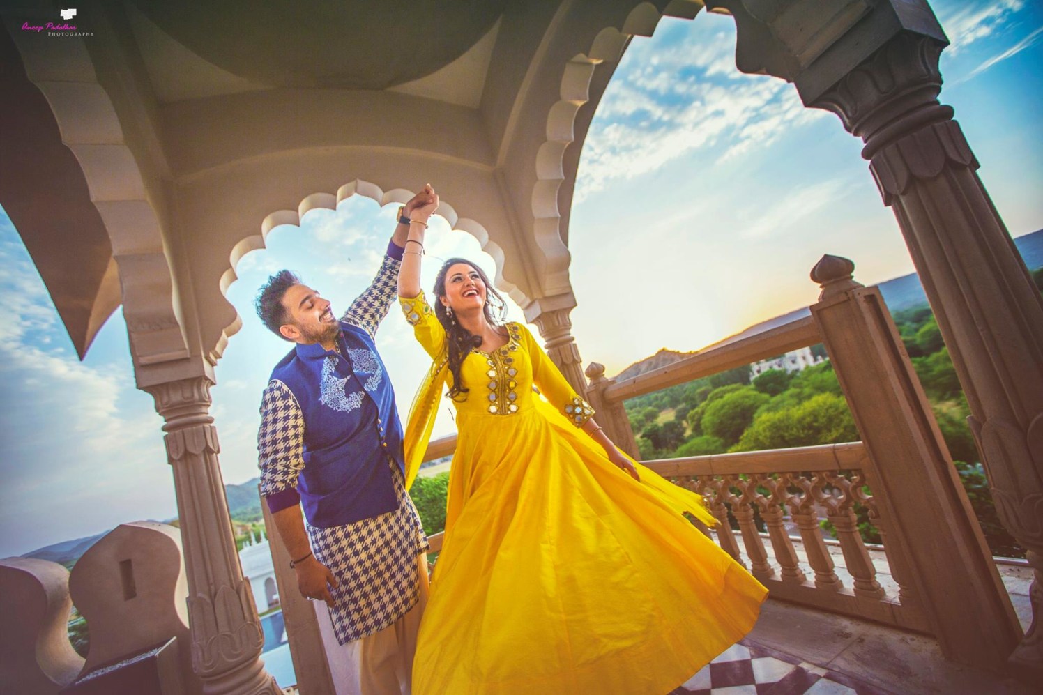 Swaying to the sound of love by Wedding Krafter Wedding-photography | Weddings Photos & Ideas