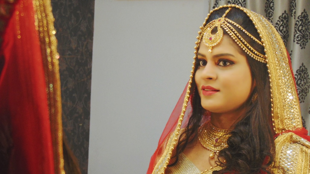 Bride ornamented perfectly by Makeup Artist by Tamanna Ghori Wedding-photography | Weddings Photos & Ideas