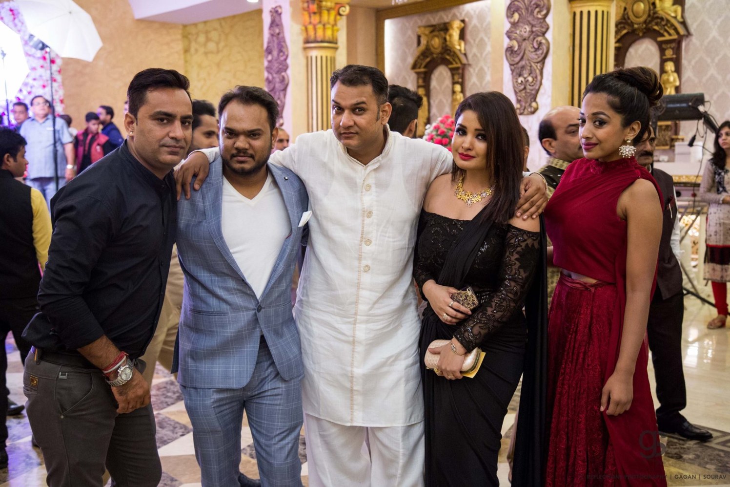 Picture pose! by Reflections Photography Wedding-photography | Weddings Photos & Ideas